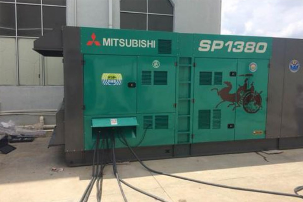 大丰为什么有些柴油发电机组的输出电压可以调节？